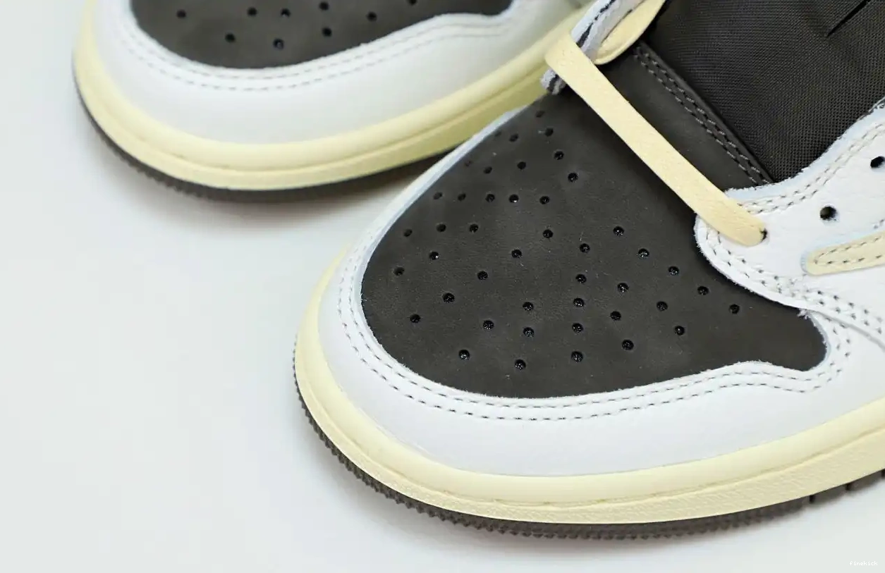 MOCHA X SCOTT 1 JORDAN TRAVIS OG AIR REVERSE LOW 0619